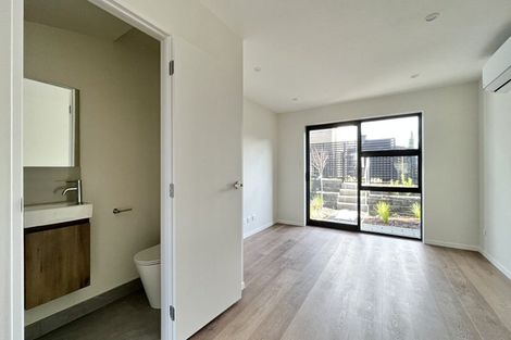 Photo of property in 4 Hoopers Road, Glen Eden, Auckland, 0602