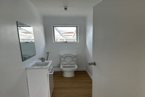 Photo of property in 4 Serrano Place, Clover Park, Auckland, 2023