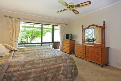 Photo of property in 35 Links View Drive, Omokoroa, 3114