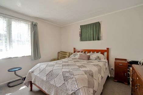 Photo of property in 4 Aronui Terrace, Kelston, Auckland, 0602
