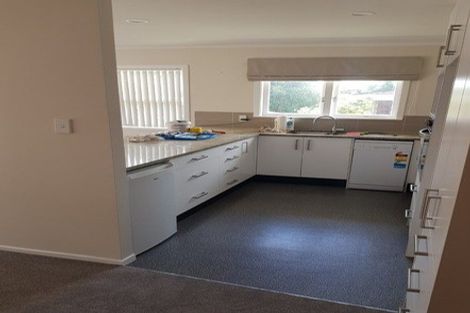 Photo of property in 1/162 Onewa Road, Northcote, Auckland, 0627