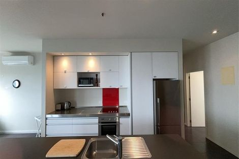 Photo of property in 22 Liardet Apartments, 201/22 Liardet Street, New Plymouth, 4310