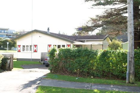 Photo of property in 2 Shelly Beach Parade, Cockle Bay, Auckland, 2014
