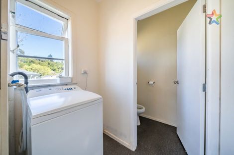 Photo of property in 88 Stokes Valley Road, Stokes Valley, Lower Hutt, 5019