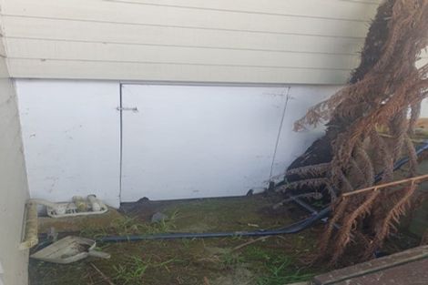 Photo of property in 1/20 Barbados Drive, Unsworth Heights, Auckland, 0632