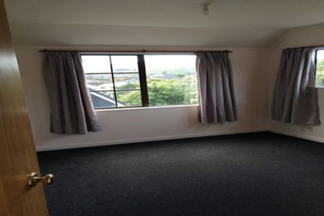 Photo of property in 6 Ellwood Place, Churton Park, Wellington, 6037