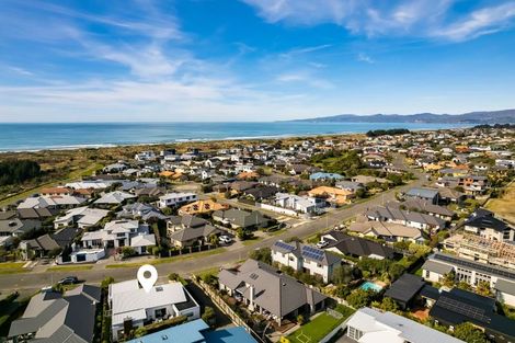 Photo of property in 67 Eastwood Rise, Waimairi Beach, Christchurch, 8083