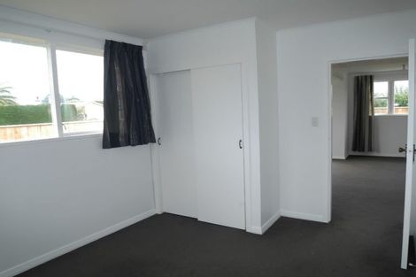 Photo of property in 17 Hemara Street, Waikanae Beach, Waikanae, 5036