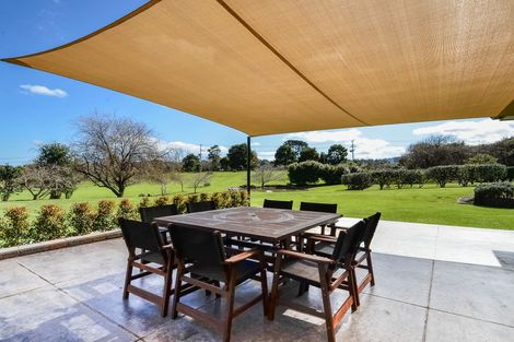 Photo of property in 198 Oraha Road, Kumeu, 0892