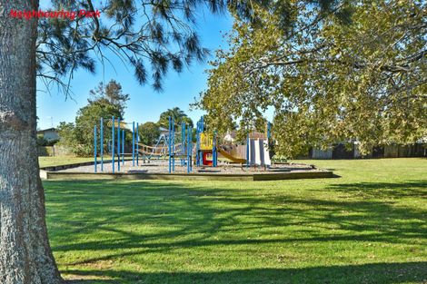 Photo of property in 1/27 Reelick Avenue, Pakuranga Heights, Auckland, 2010