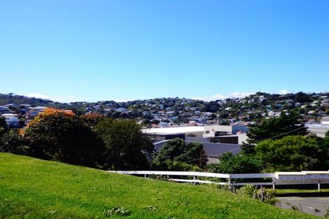 Photo of property in Regency Flats, 6/29-45 Miramar North Road, Miramar, Wellington, 6022