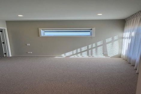 Photo of property in 32 West Place, Greenmeadows, Napier, 4112
