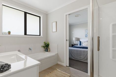 Photo of property in 57 Benmore Crescent, Pyes Pa, Tauranga, 3112