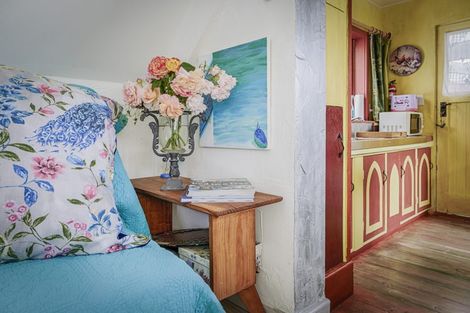 Photo of property in 37 Gillies Crescent, Waimarama, Havelock North, 4294