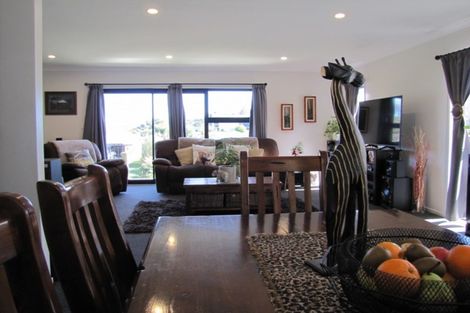 Photo of property in 93 Hindmarsh Drive, Rangatira Park, Taupo, 3330