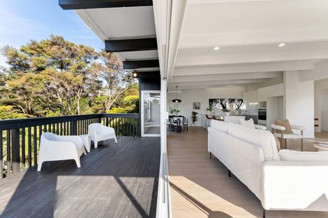 Photo of property in 137 Albany Highway, Unsworth Heights, Auckland, 0632