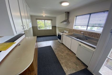 Photo of property in 29a-c Point England Road, Point England, Auckland, 1072