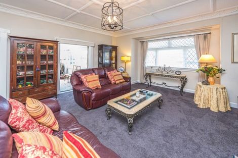 Photo of property in 33 Grey Street, College Estate, Whanganui, 4500