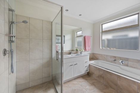 Photo of property in 24 Akaroa Road, Poraiti, Napier, 4112