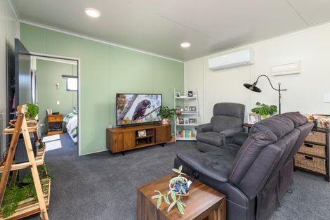 Photo of property in 46 Bathgates Road, Waimate, 7980