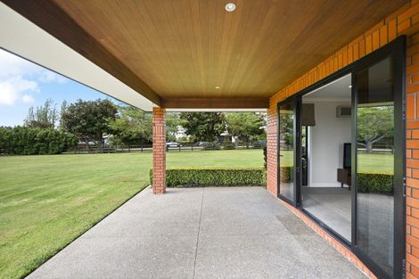 Photo of property in 10 East Ridge Grove, Newstead, Hamilton, 3286