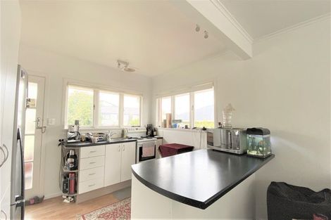 Photo of property in 3/6 Corrella Road, Belmont, Auckland, 0622