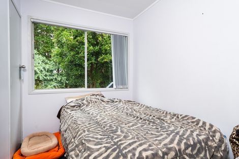 Photo of property in 2/15 Mcleod Road, Henderson, Auckland, 0612