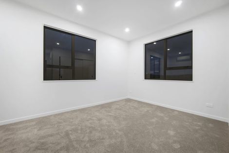Photo of property in 23 Puihi Crescent, Massey, 0614