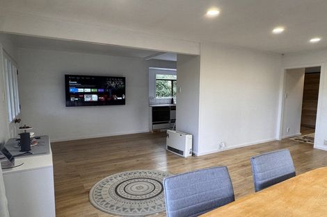 Photo of property in 39 Redwing Street, Browns Bay, Auckland, 0630