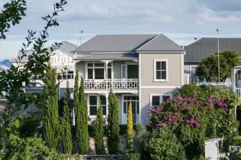 Photo of property in 19 May Avenue, Hospital Hill, Napier, 4110