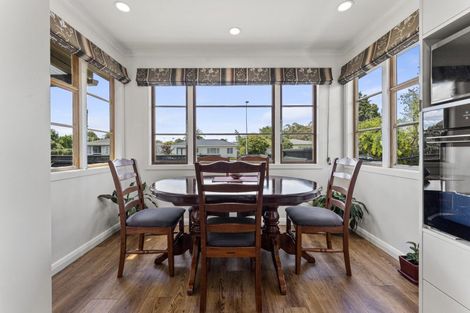 Photo of property in 19 Galway Avenue, Hokowhitu, Palmerston North, 4410