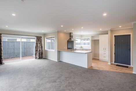 Photo of property in 93a Bartholomew Road, Levin, 5510