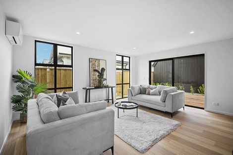 Photo of property in 2/152 Hills Road, Edgeware, Christchurch, 8013