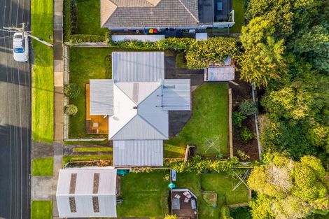 Photo of property in 191 Seaview Road, Westown, New Plymouth, 4310