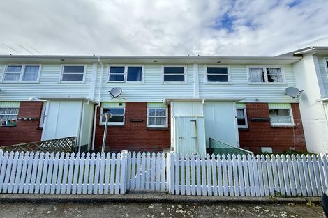 Photo of property in Oberon Flats, 48a Merton Street, Trentham, Upper Hutt, 5018