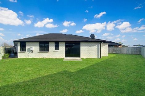 Photo of property in 16 Helen June Avenue, Flagstaff, Hamilton, 3210