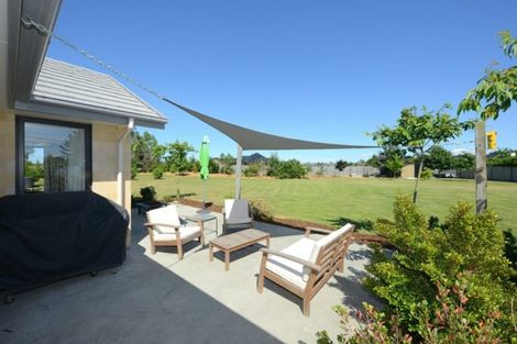 Photo of property in 2 Jacks Drive, West Melton, 7618