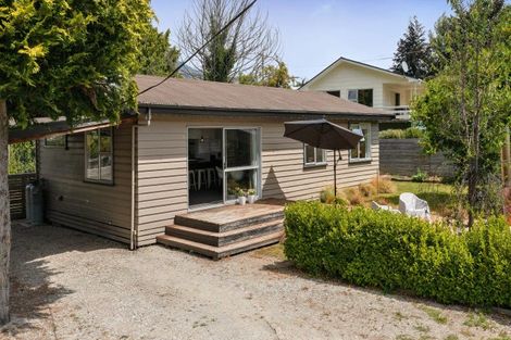 Photo of property in 24 Norfolk Street, Arrowtown, 9302