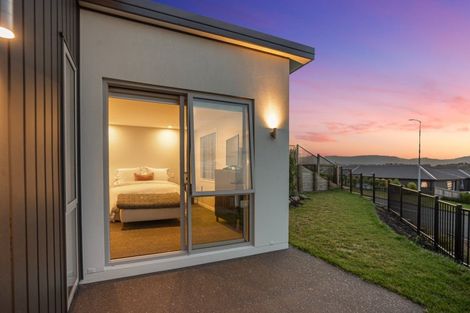 Photo of property in 16 Te Kaka Place, Omokoroa, 3114