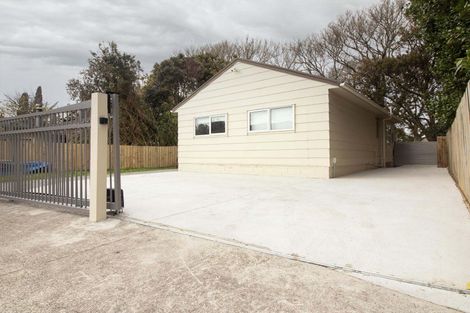 Photo of property in 9b Waterfront Road, Mangere Bridge, Auckland, 2022