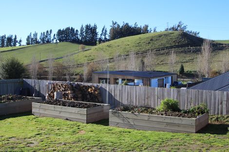 Photo of property in 32 Blue Stone Drive, Waiareka Junction, Oamaru, 9401