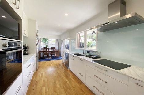 Photo of property in 28 Marriott Road, Pakuranga, Auckland, 2010