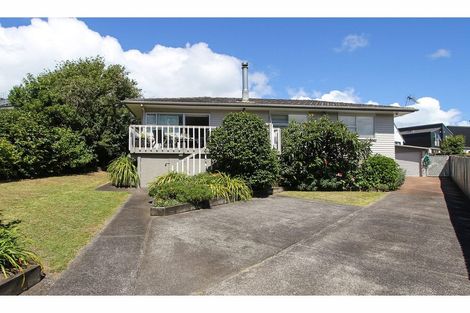 Photo of property in 7 Taynith Place, Glenfield, Auckland, 0629