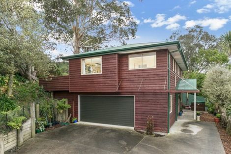 Photo of property in 1/7 Wiriana Place, Stanmore Bay, Whangaparaoa, 0932