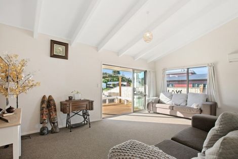 Photo of property in 1 Sandleigh Drive, Athenree, Katikati, 3177