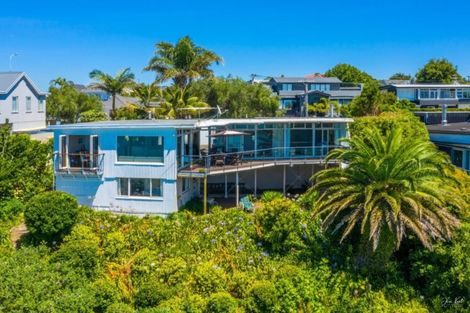 Photo of property in 90 Seacliffe Avenue, Narrow Neck, Auckland, 0622