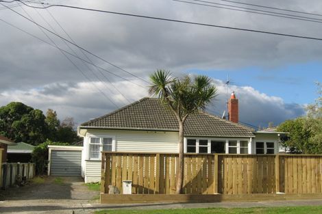 Photo of property in 6a Coates Grove, Silverstream, Upper Hutt, 5019