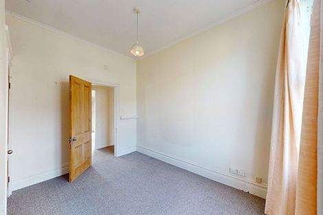 Photo of property in 55 Roxburgh Street, Mount Victoria, Wellington, 6011