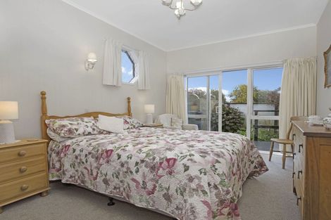 Photo of property in 11a Arthur Grove, Waikanae, 5036
