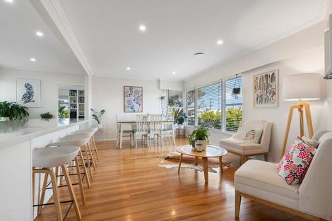 Photo of property in 180 Sandwich Road, St Andrews, Hamilton, 3200